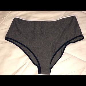 AMERICAN EAGLE - High Waisted Bikini Bottom : SZ M